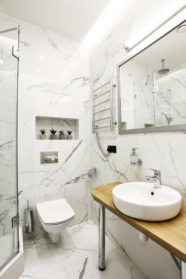 Allurapart Andersen Kiev Bagian luar foto